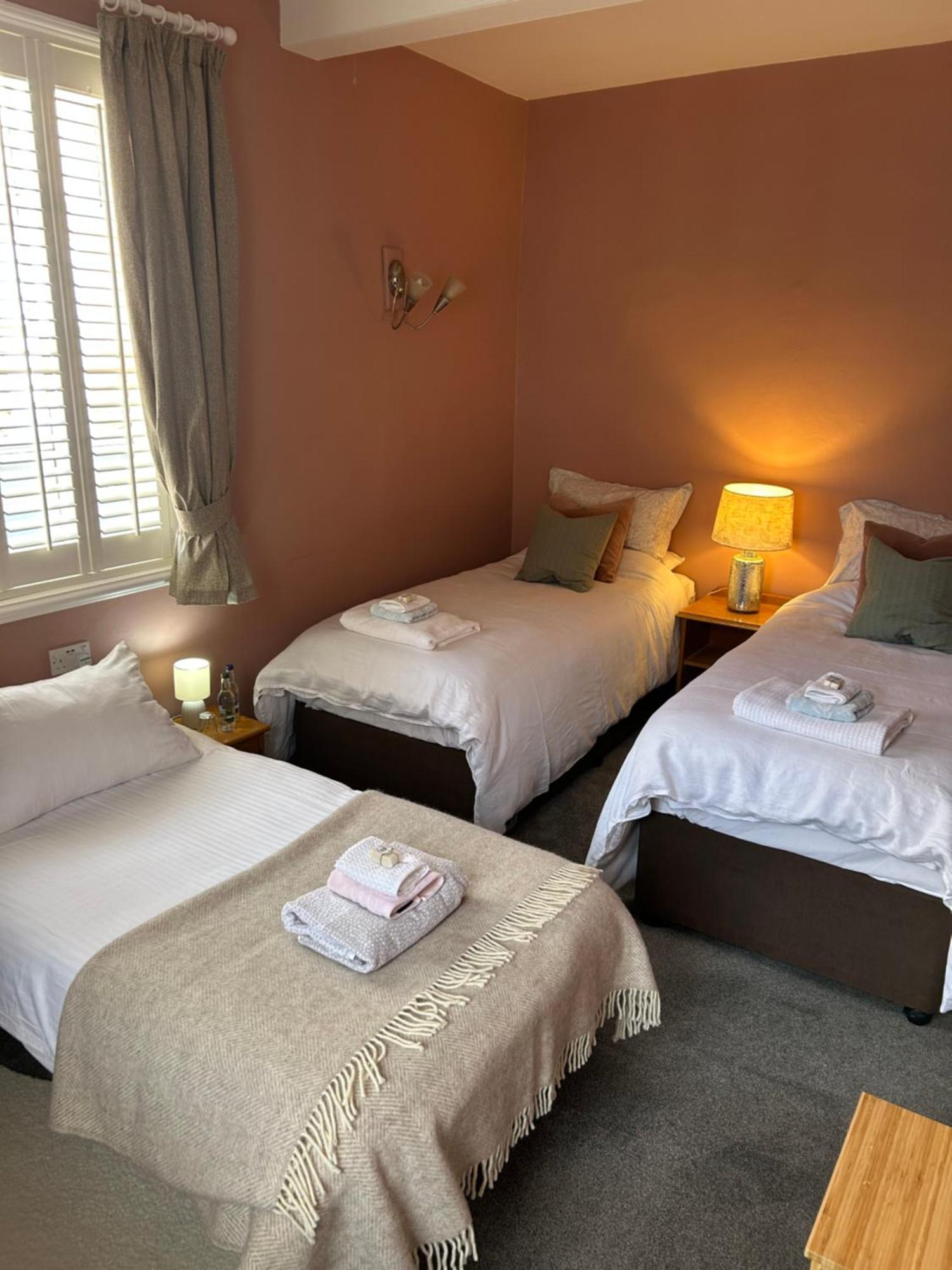 The Crown Hotel Southwell  Buitenkant foto